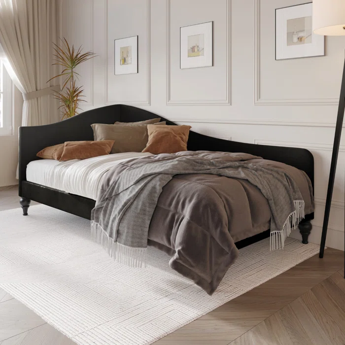 Aranea Upholstered Daybed Sofa