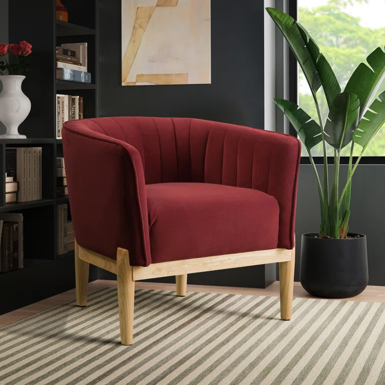 Best Wide Chairs for Cozy and Spacious Living Rooms in 2024