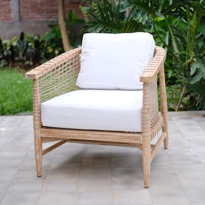 Best Lounge Chairs for Comfort and Style in 2024