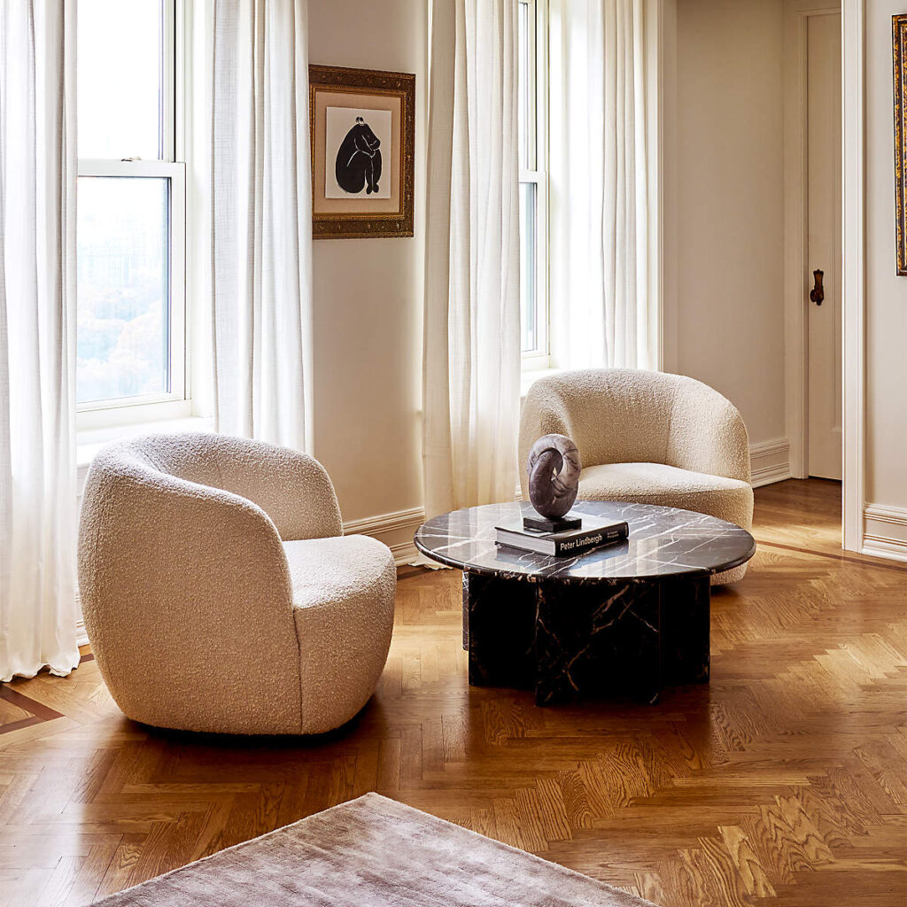 Top Small Comfy Chairs for Maximum Comfort in Compact Areas