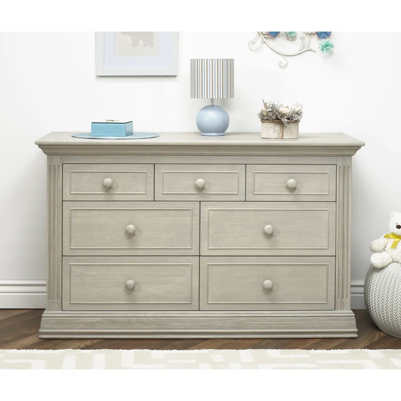 9 Best Traditional Dressers for Classic and Sophisticated Home Decor