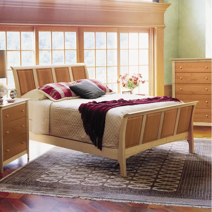 Sarah Solid Wood Queen Bed