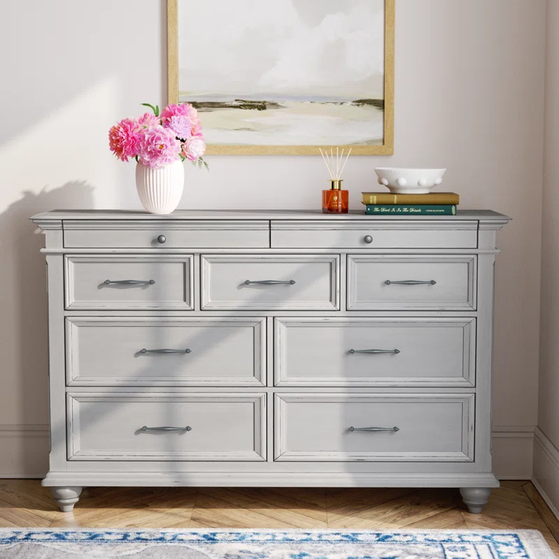 9 Best Traditional Dressers for Classic and Sophisticated Home Decor